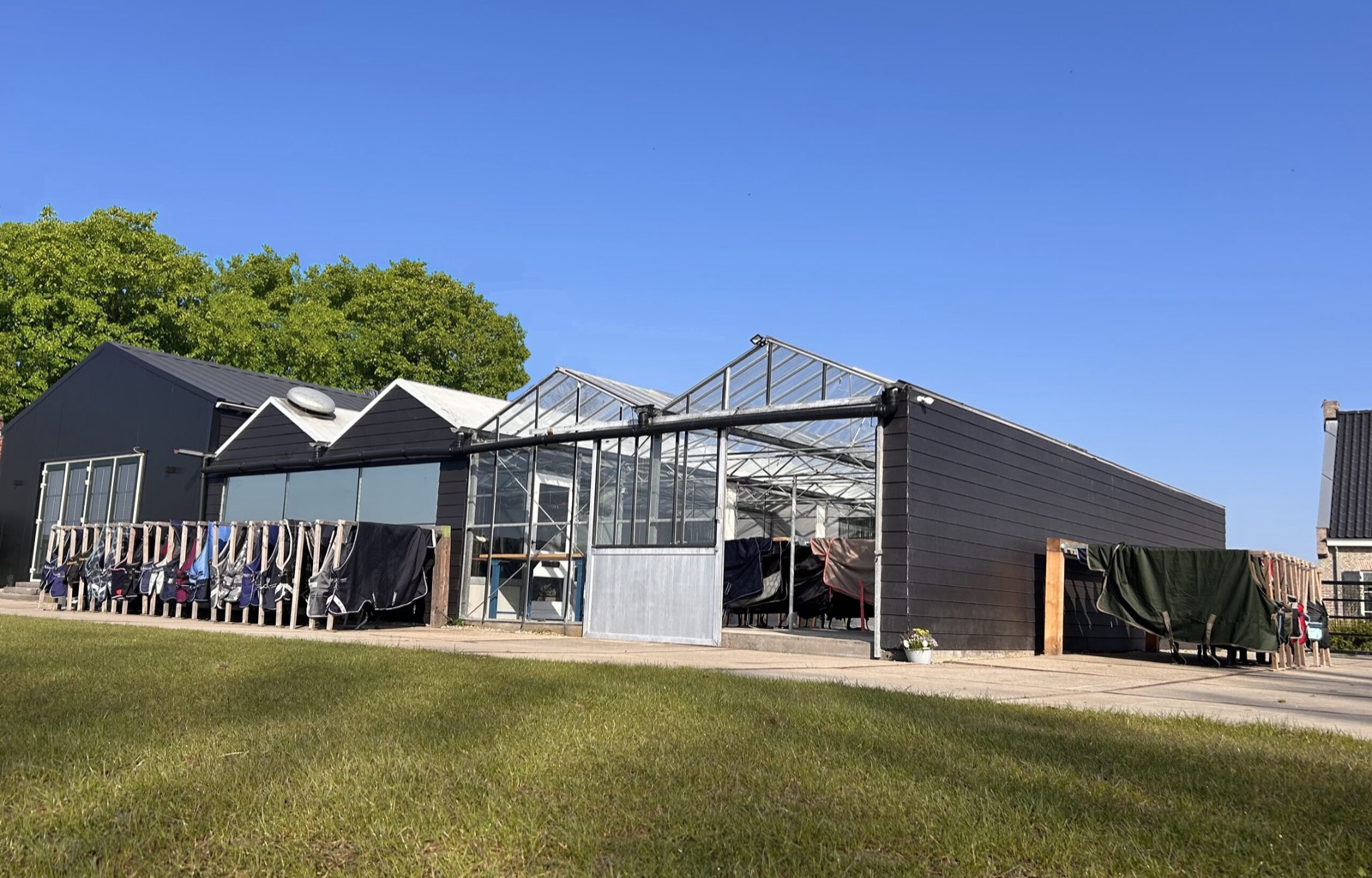 Ons pand met zonnepanelen